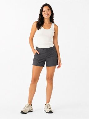 COLUMBIA WOMENS GRAY LIGHTWEIGHT SHORTS SIZE LARGE